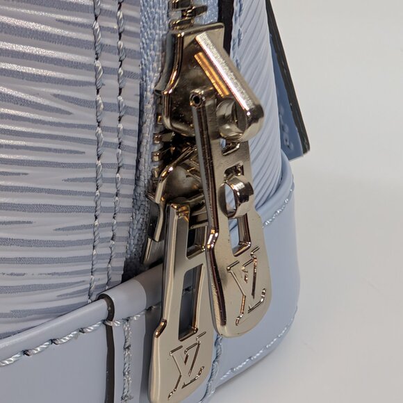 Louis Vuitton Alma BB Handbag in Blue Epi Leather with LV Strap - Picture 11 of 16